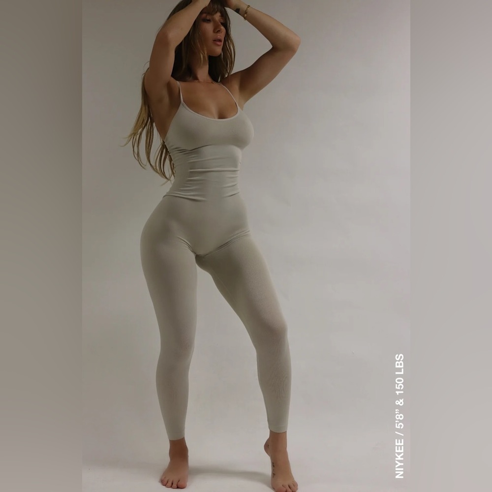 NWT Naturyl by Niykee BTS Bodysuit